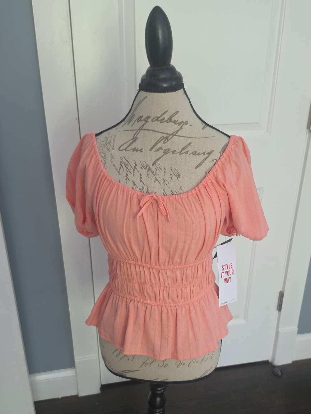 BRAND NEW Celebrity Pink Peach Peplum Short Sleeve Top Sz L